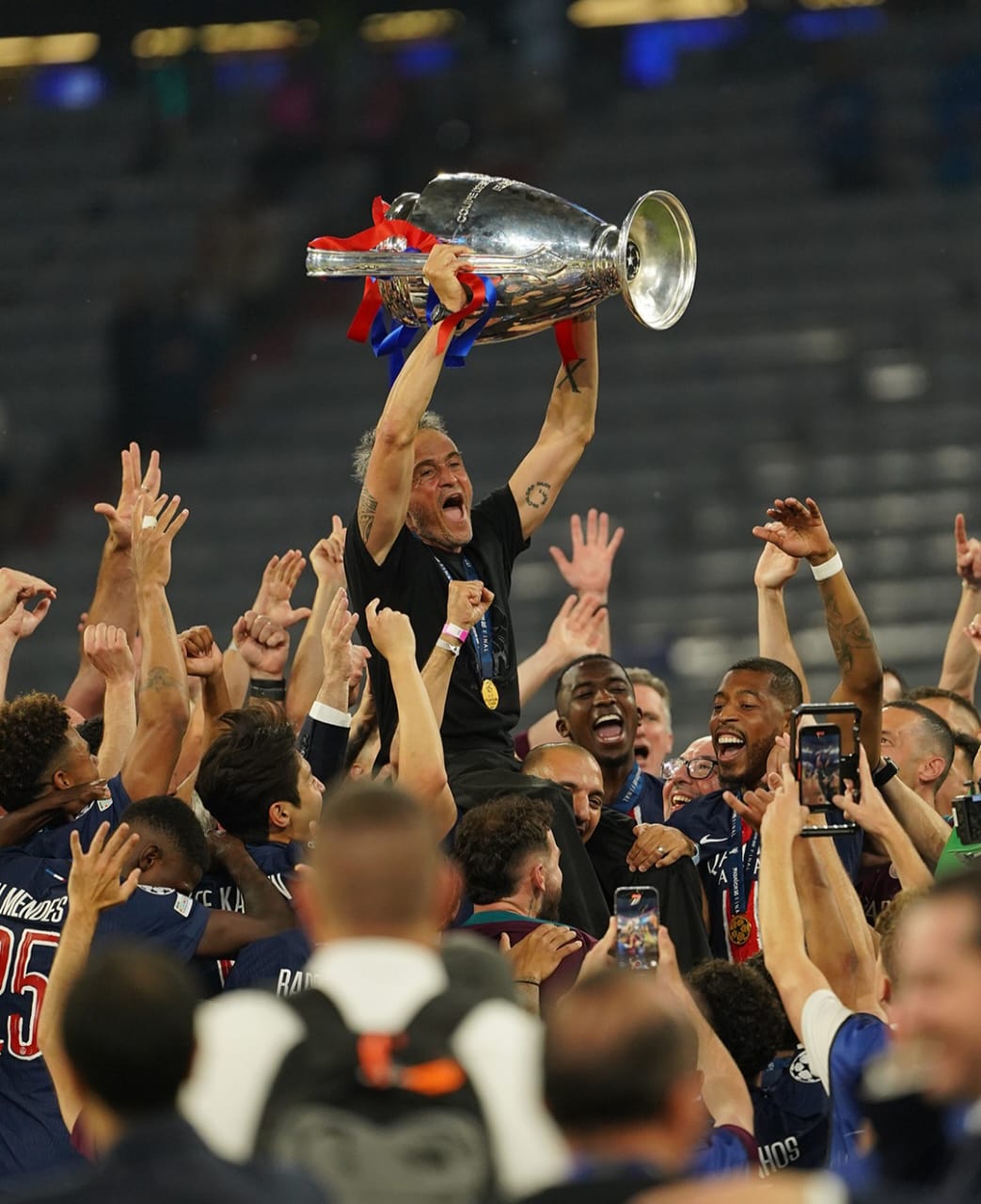 Luis Enrique sukses membawa PSG juara UCL untuk pertama kali